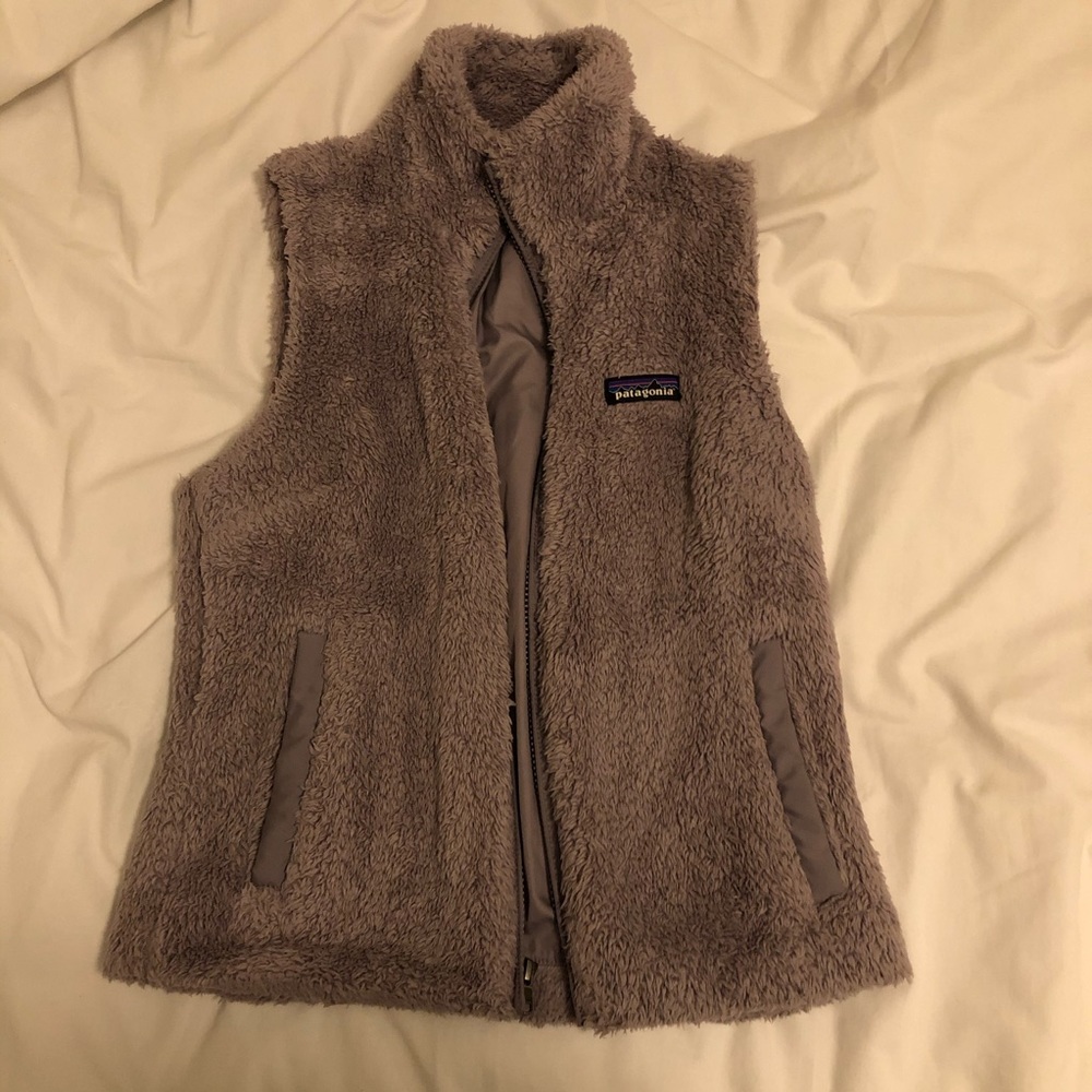 Light purple fuzzy Patagonia vest